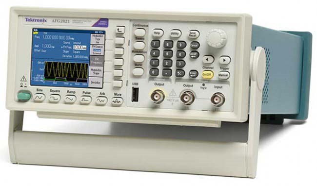 Генератор сигналов Tektronix AFG2021