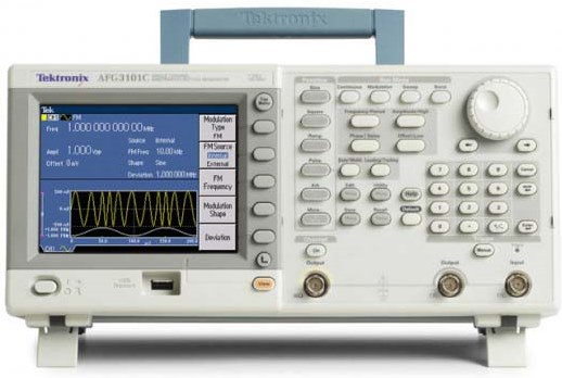 Генератор сигналов Tektronix AFG3101C