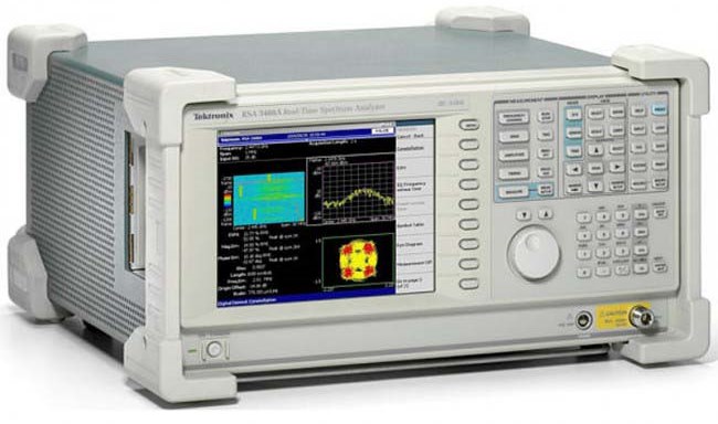 Анализатор спектра Tektronix SPECMON3B